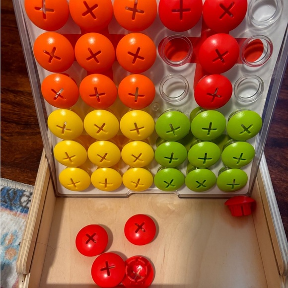 LOVEVERY Mosaic Colorful Button Sorting Game Educational Toy - Picture 3 of 6